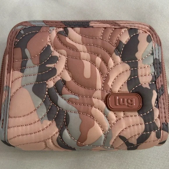 Lug Quilted Camouflage Wallet - Pink and Gray - Picture 1 of 6